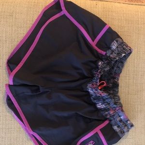Lululemon tracker shorts